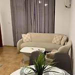 Apartamento For Guests In Complex Siana *